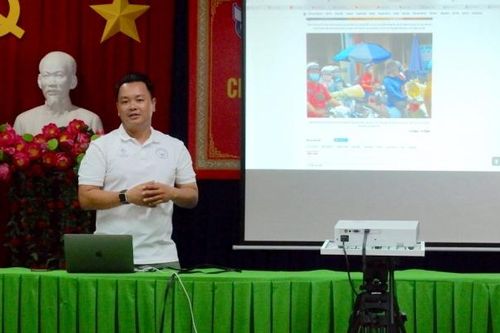 Long An: Tổ chức tập huấn 'Ảnh báo chí' cho phóng viên