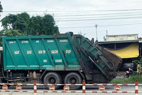 Bắt tạm giam tài xế xe chở rác gây tai nạn làm một học sinh tử vong