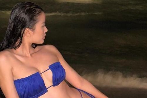 Á hậu 1 Hương Ly chuộng mặc gợi cảm