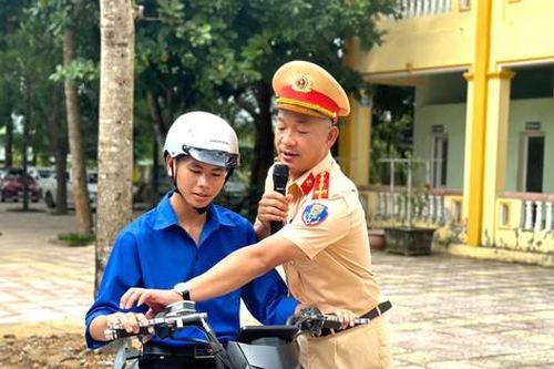 Tuổi trẻ Nghệ An, Quảng Trị tham gia ngày hội Thanh niên với văn hóa giao thông