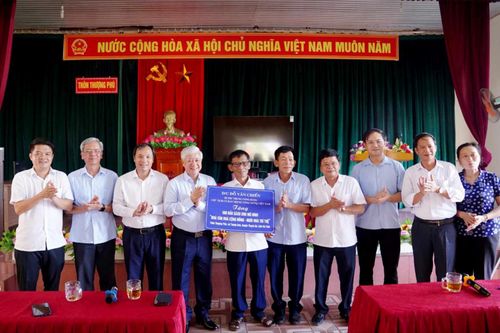 Chủ tịch Ủy ban Trung ương MTTQ Việt Nam thăm, làm việc tại Hà Tĩnh