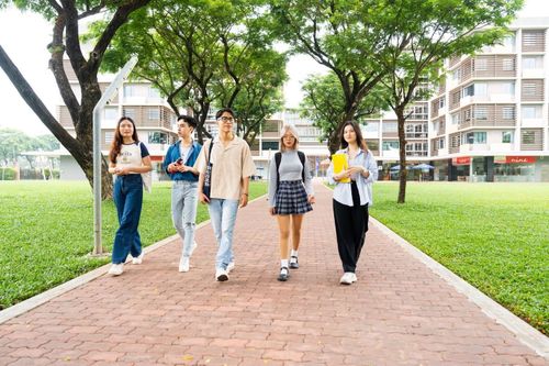 Mô hình nhân văn tháo gỡ rào cản tâm lý cho sinh viên đại học