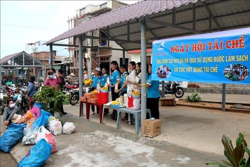 Làm cho thế giới sạch hơn - Bài 2: Đề cao đạo đức môi trường