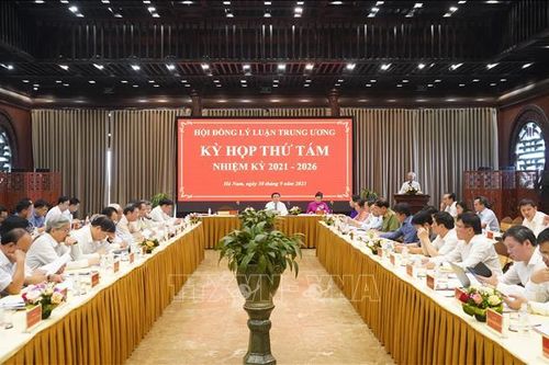 Kỳ họp thứ tám Hội đồng Lý luận Trung ương