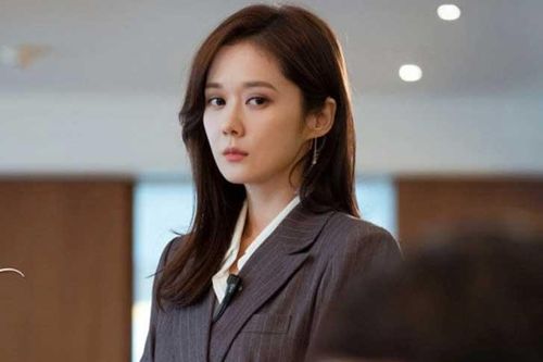 Thấy xấp ảnh vợ cũ của chồng gửi tới, tôi muốn ly hôn ngay lập tức dù mới cưới được 3 ngày