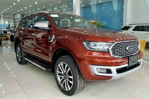 Ngỡ ngàng mức giá chào bán của Ford Everest cũ sau 2 năm lăn bánh