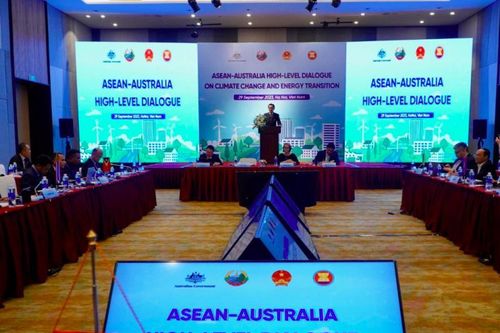 Việt Nam sẵn sàng cùng ASEAN thúc đẩy quá trình chuyển đổi năng lượng xanh
