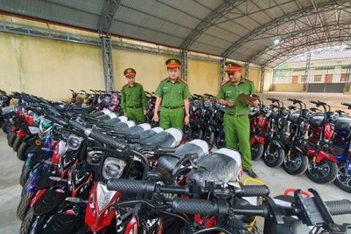 Xử lý 4 cửa hàng bán xe điện không rõ nguồn gốc; khởi tố 129 bị can liên quan đến hàng lậu