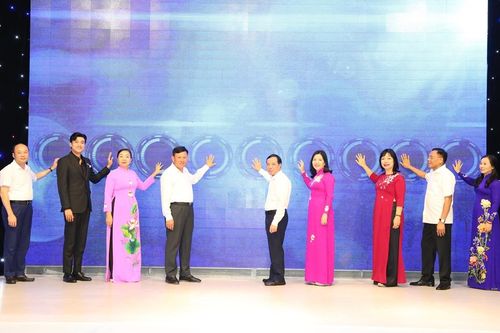'Phụ nữ khởi nghiệp, phát huy tài nguyên bản địa, cùng nhau vươn xa'