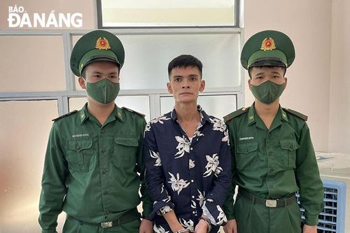 Bắt đối tượng tài trữ trái phép ma túy