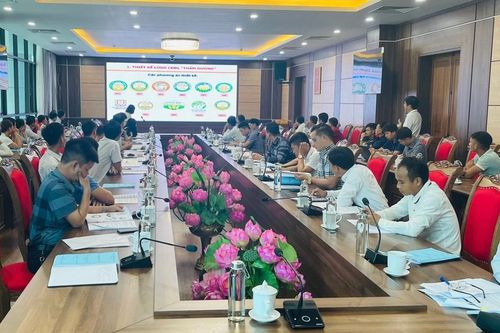 Hội thảo chỉ dẫn địa lý 'Thẳm Dương' và tập huấn nhãn hiệu tập thể 'Lợn đen bản địa' tại Văn Bàn
