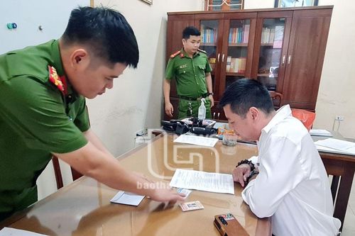 Giả danh nhà báo khi vi phạm nồng độ cồn, lái xe bị tạm giữ hình sự