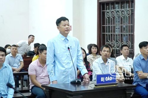 Tòa yêu cầu điều tra bổ sung vụ án tại Ban Quản lý các khu công nghiệp tỉnh