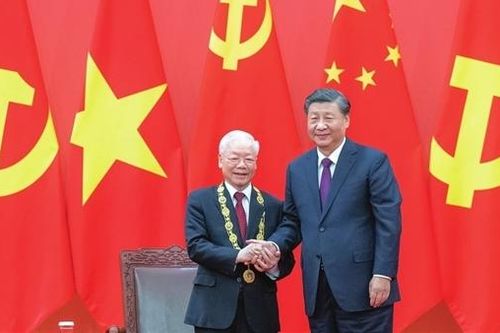 Điện mừng kỷ niệm 74 năm ngày thành lập nước Cộng hòa nhân dân Trung Hoa