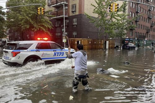 Ngập lụt nghiêm trọng, Mỹ ban bố tình trạng khẩn cấp tại New York
