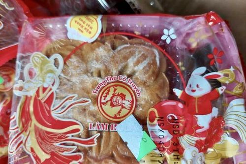 Kinh hoàng bánh Trung thu có hạn sử dụng dài, xuất hiện mốc hỏng