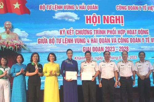 Vùng 4 Hải quân sẽ nhớ mãi nghĩa tình của ngành y tế với biển đảo