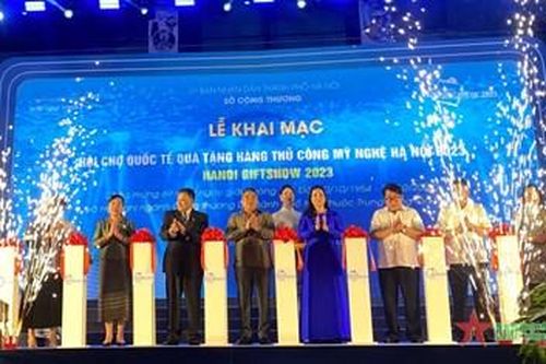 Khai mạc Hội chợ quốc tế Quà tặng hàng thủ công mỹ nghệ Hà Nội 2023