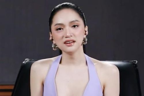 Hồ Ngọc Hà và Thanh Hằng đáp trả 'hội đồng' Hương Giang