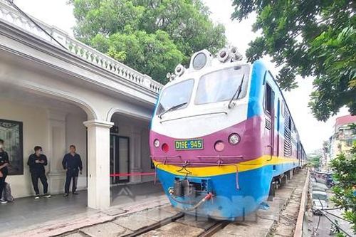 'Miếng bánh' vận tải đường sắt ngày càng teo tóp