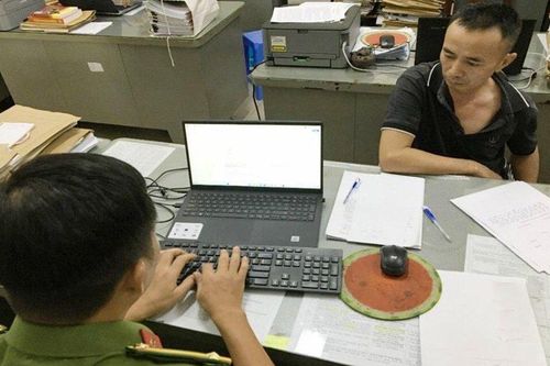 Đồng Nai: Đối tượng giết người tại tiệm điện thoại khai gì?