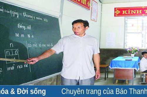 Những người 'gieo chữ' giữa đại ngàn