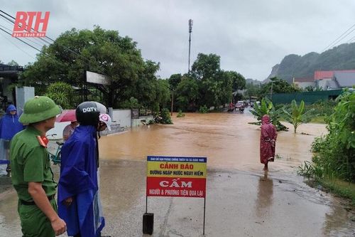 Nâng cao trách nhiệm của người dân trong ứng phó với mưa lũ