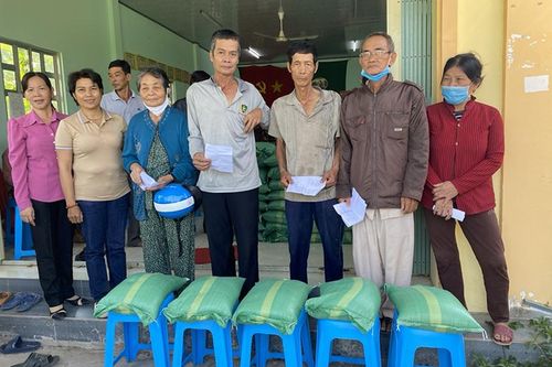 Hiệu quả công tác phối hợp chăm lo cho người nghèo