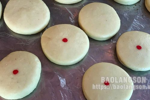 Bánh dày - lễ vật trong cưới hỏi của người Tày Xứ Lạng