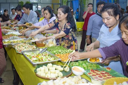 TP.HCM: Phân ban Ni giới GHPGVN Q.12 tổ chức tiệc chay gây quỹ tại chùa Pháp Thạnh