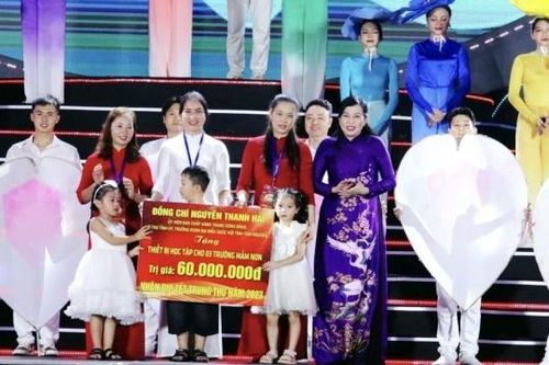 Tết Trung thu sôi động, ấn tượng ở Thủ đô gió ngàn