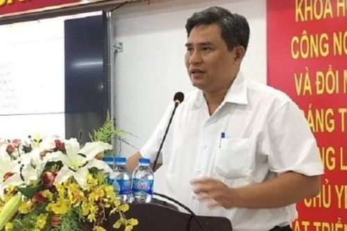 Khởi tố Giám đốc Trung tâm nghiên cứu triển khai khu công nghệ cao Tp.HCM