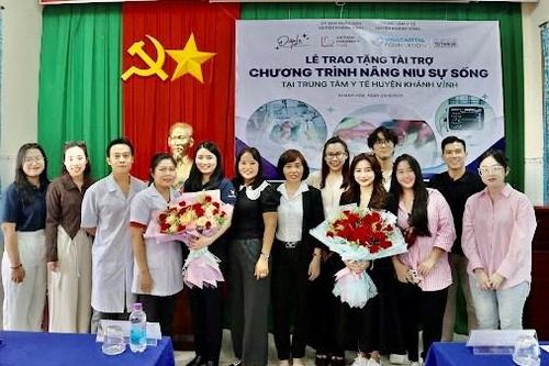 Trung Tâm y tế huyện Khánh Vĩnh tiếp nhận 05 thiết bị y tế thiết yếu cho sản khoa và chăm sóc sơ sinh
