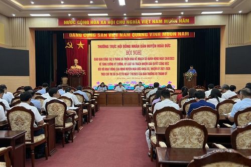 Tăng cường kỷ cương và trách nhiệm giải quyết công việc.