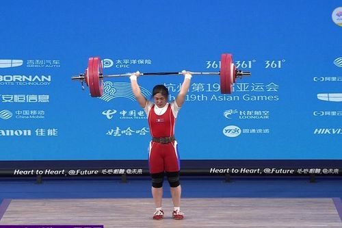 VĐV 20 tuổi được gọi là 'siêu nhân' khi phá 11 kỷ lục trong lần đầu tiên xuất hiện tại ASIAD