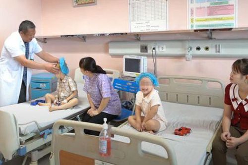 Hai bệnh nhi động kinh hồi phục kỳ diệu sau 6 ngày phẫu thuật
