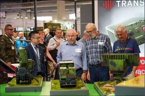 Hợp tác quốc tế về công nghiệp quốc phòng: Trong cái khó thấy cơ hội