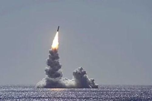 Quân sự thế giới hôm nay (2-10): Mỹ tiếp tục phóng thử tên lửa hạt nhân Trident II