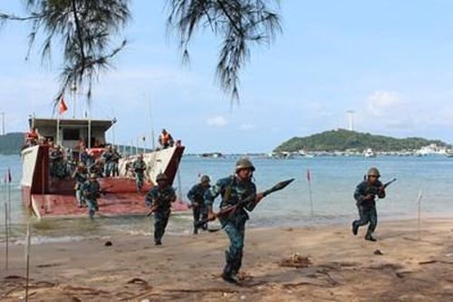 Bộ Quốc phòng trả lời cử tri tỉnh Bình Thuận kiến nghị tăng cường bảo đảm an ninh trật tự và bảo vệ biển, đảo