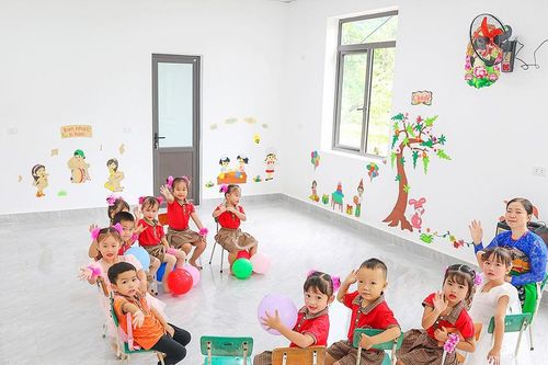 Niềm vui bên ngôi trường mới