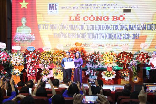 PGS.TS Đào Đăng Phượng làm Chủ tịch Hội đồng Trường ĐH Sư phạm Nghệ thuật TƯ