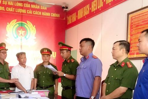 Khởi tố đối tượng hủy hoại rừng phòng hộ