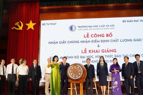 Trường Đại học Luật Hà Nội: Khai giảng khóa 48 trình độ Đại học, hình thức đào tạo chính quy