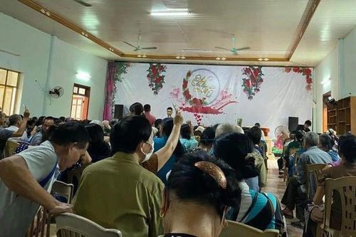 Nghệ An cấm cho thuê hội trường, nhà văn hóa để 'tặng quà tri ân', bán hàng