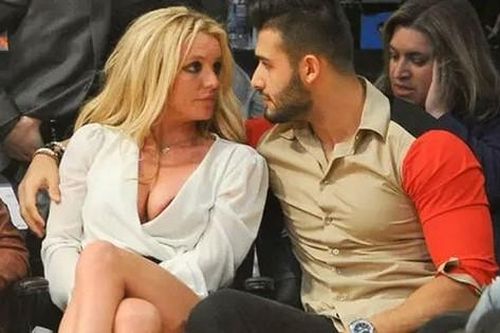Con trai ông Donald Trump xúc phạm Britney Spears