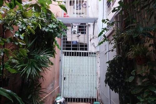 TPHCM: Phát hiện thi thể bé gái sơ sinh trong túi nylon, trên người có vết thương