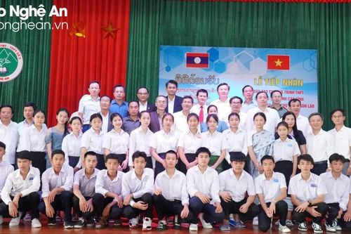 Nghệ An tiếp nhận du học sinh Lào đến học tập tại Trường PT DTNT THPT số 2