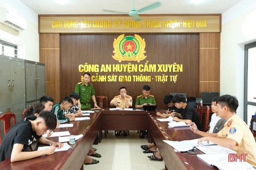 Nhanh chóng làm rõ nhóm thanh niên 'náo loạn' trên QL1