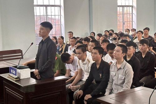 Bình Thuận: Vụ nổ súng ở bờ kè Phan Thiết, 13 người lãnh án