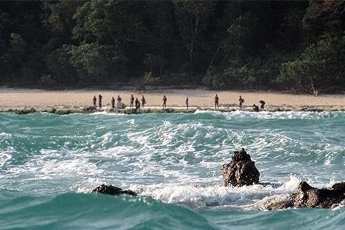 Thổ dân bí ẩn sống biệt lập trên đảo Sentinel